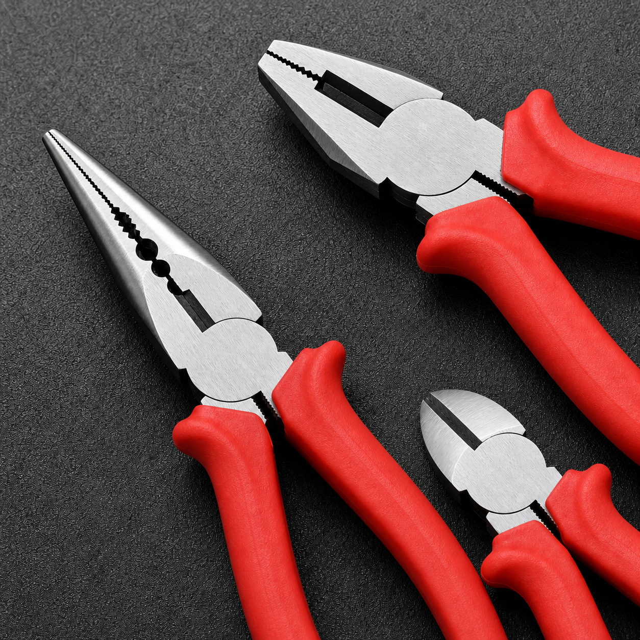 Detail visualization of the three plier jaw types